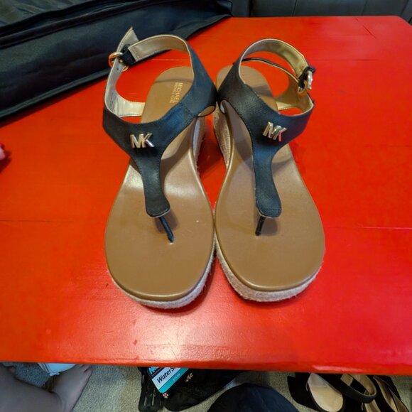 MICHAEL KORS Designer Sandals - Classic Black  - Size 11M - Picture 1 of 3